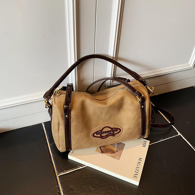 

Bags Large capacity women s armpit bags New autumn and winter suede bags Simple shoulder messenger bags хаки