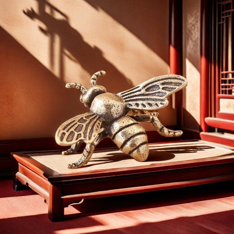 Vintage Solid Copper Plated Handmade Bee Tea Pet Mini Carving Decor Office Desk Bookshelf Ornament Desktop Accessory
