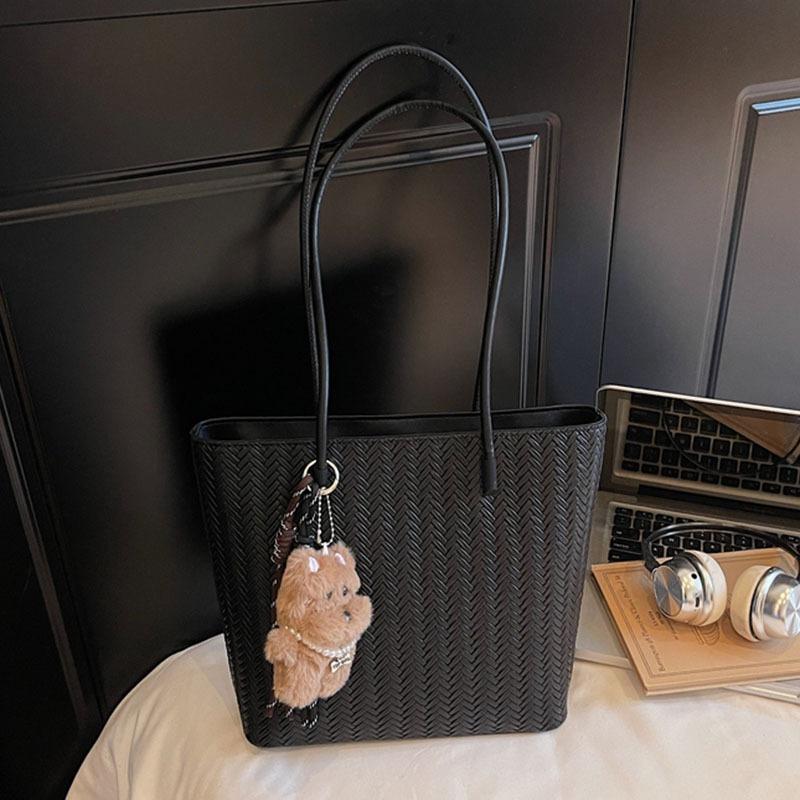 Large-capacity retro bag women's autumn and winter new casual woven shoulder bag textured commuter tote bag
