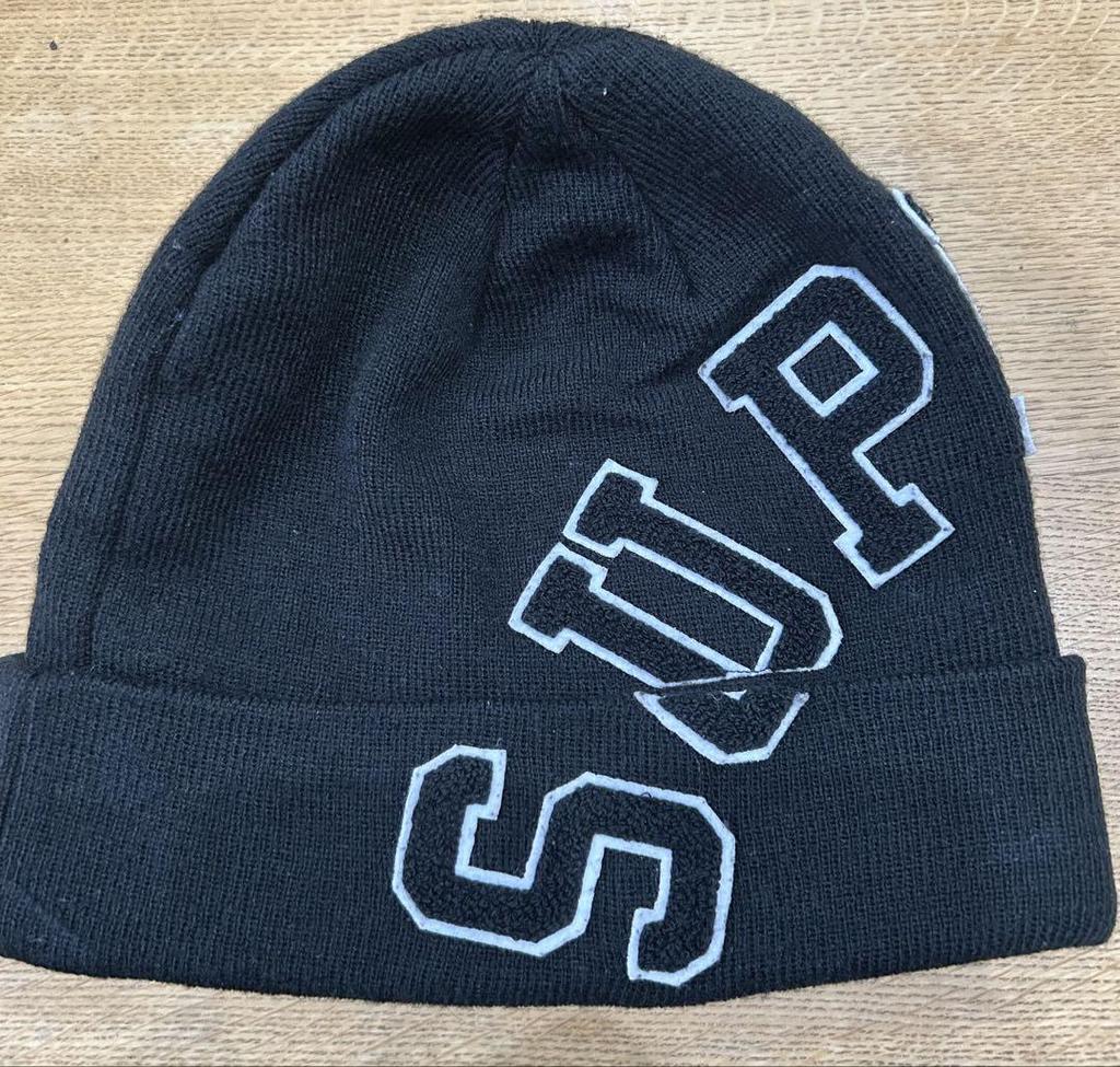 [USED] SUPREME X NEWERA Knit Cap Black