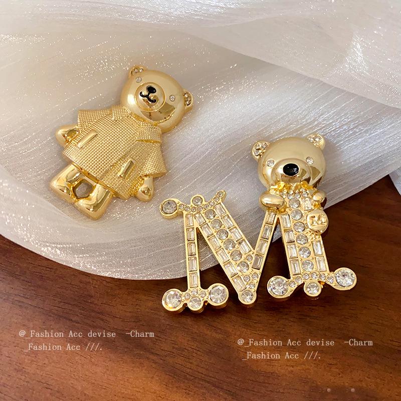 Rhinestone Inlaid Teddy Bear Brooch: Light Luxury Korean Style Corsage Pin for Women