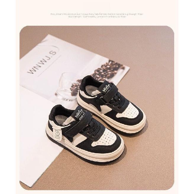 Spring and Autumn New Girls' Sneakers, Lightweight Running Shoes for Older Children, Boys' Soft Sole Sports Shoes, Trendy White Shoes