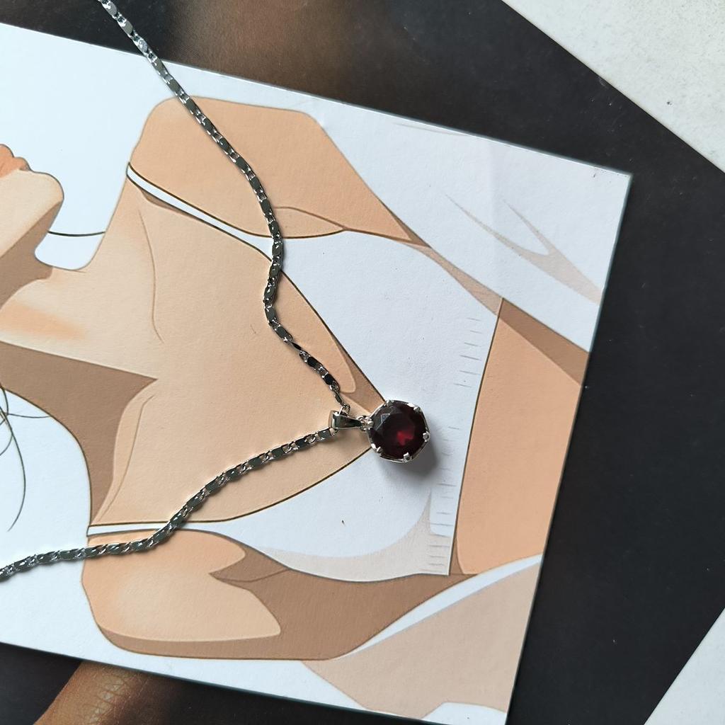 Silver Pendant with Garnet Nano 1.975ct (60002163)