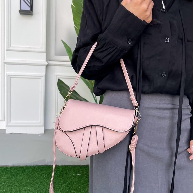 Sac Selle Urbain Chic Pour Femmes 2024 Mode En Cuir Synthétique Noir Classique
