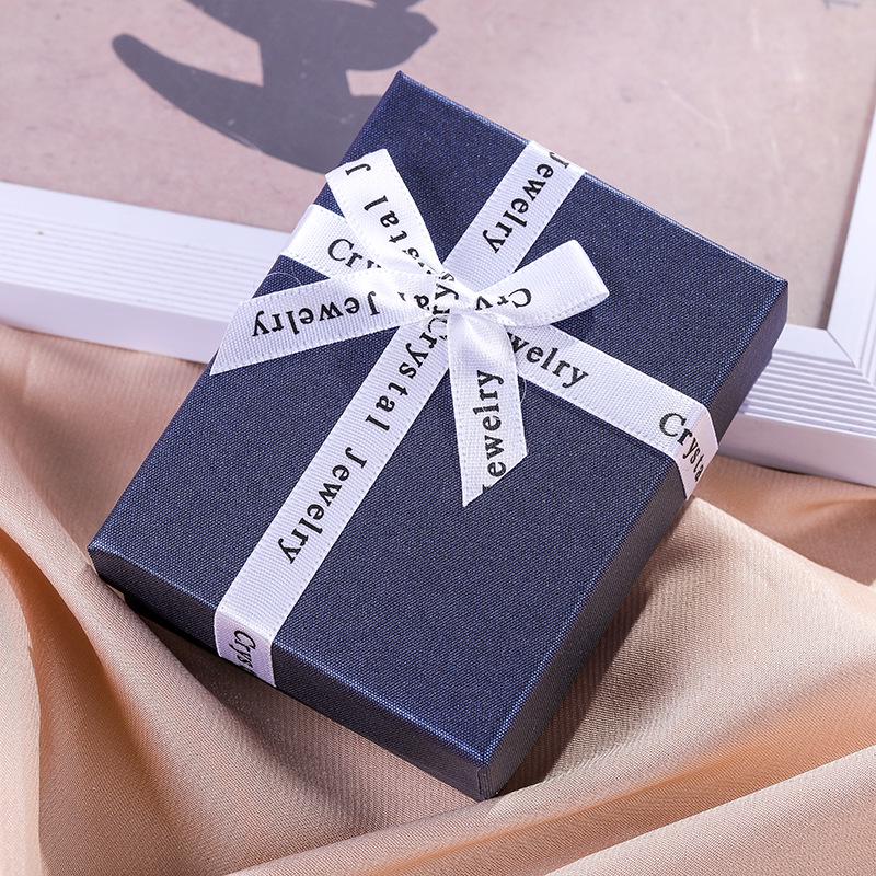 Elegante Perlen-Strass-Brosche: Damen Exquisite Brosche im Stil kleiner Duft und Seidentuch-Schnalle