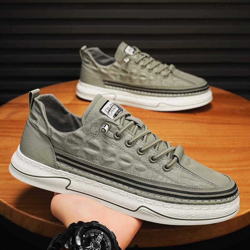 

2025 summer new versatile breathable ice silk umbrella cloth men s casual board shoes Korean version one-pedal men s shoes tide 39