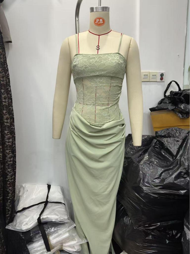 Elegante Abito Canotta con Patchwork di Pizzo Stile Europeo e Americano per Donna - Abbigliamento da Banchetto Sexy e Modellante