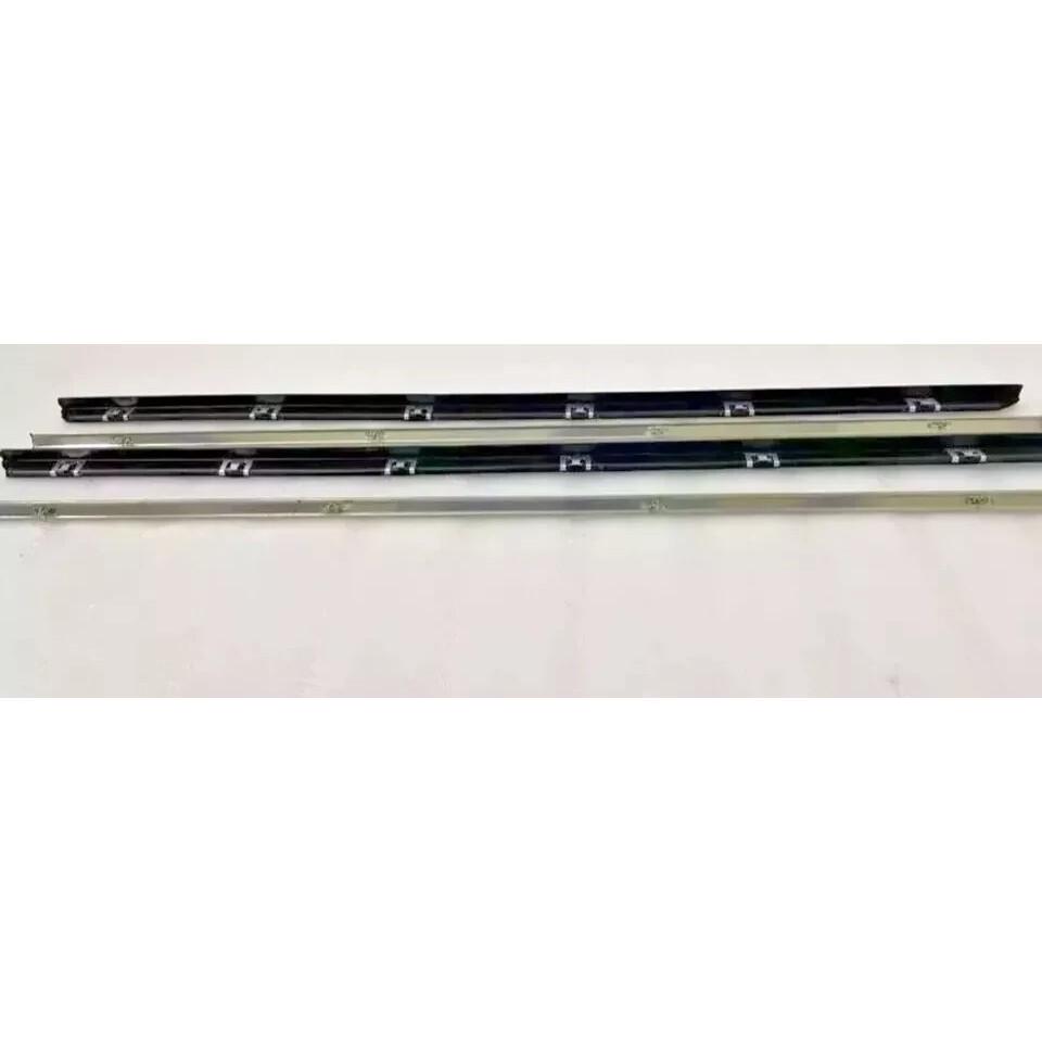 Adatto per Suzuki Samurai SJ410 SJ413 Rivestimento Guarnizione Finestrino Portiera Feltro Baffo