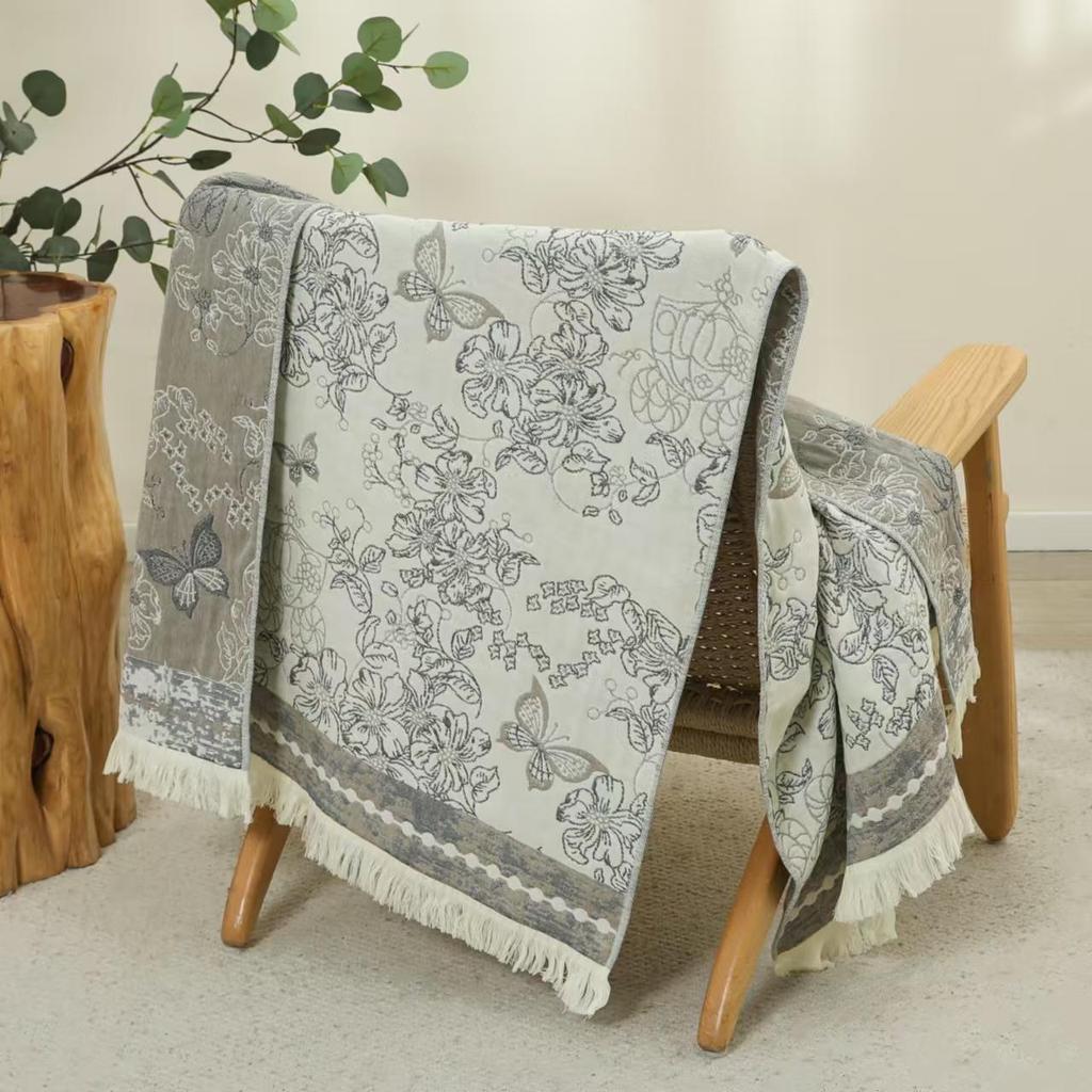 Ethnic Style Oversized Pure Cotton Jacquard Bath Towel with Tassels - Thickened Multi-layer Gauze.