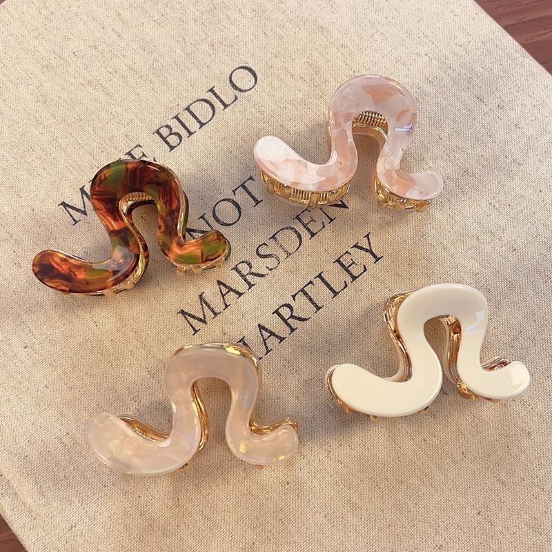 1pc Fashion Retro Wave Shaped Hair Claw Clips Accents Multiple Chic Colors Perfect for Trendy Styling Y2K Inspired Hair