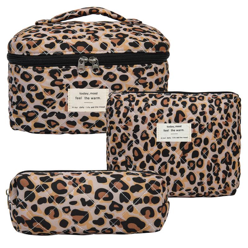 2023 Floral Cute Cotton Makeup & Toiletry Bag - Small, Fresh, Portable Storage Case