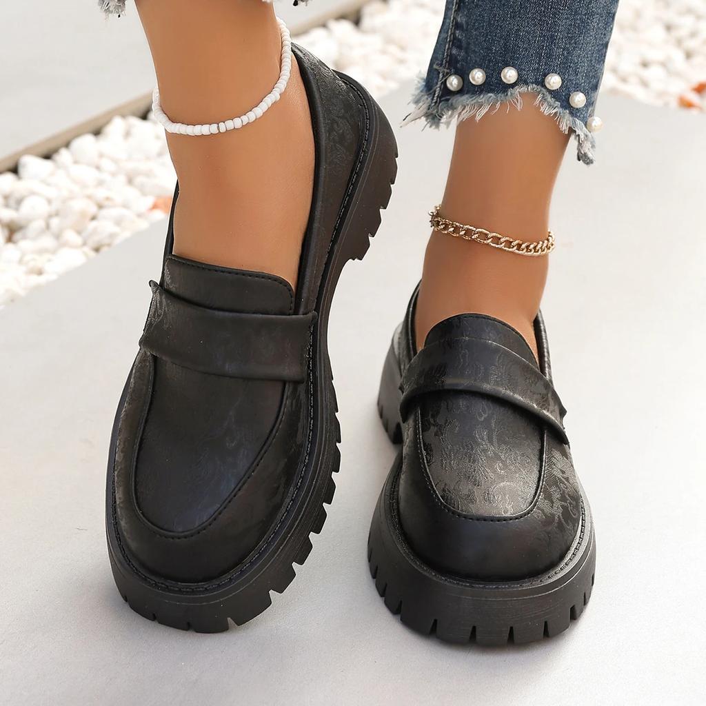 2025 Embroidered Platform Loafers Women Thick Bottom Pu Leather Shoes Woman Comfortable Slip on Casual Shoes Zapatos De Mujer