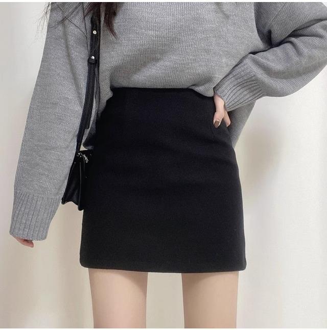 Women's High Waist Black Woolen Pencil Skirt - Autumn/Winter 2026 Trend, Hip-Hugging, Slimming A-line Design