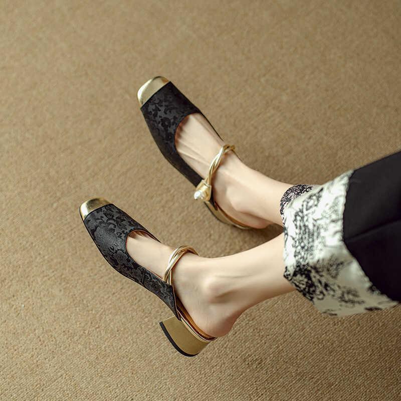 Fairy style bag head fashion leather sandals 2025 new summer French thick heel non-slip hollow national style women's slippers