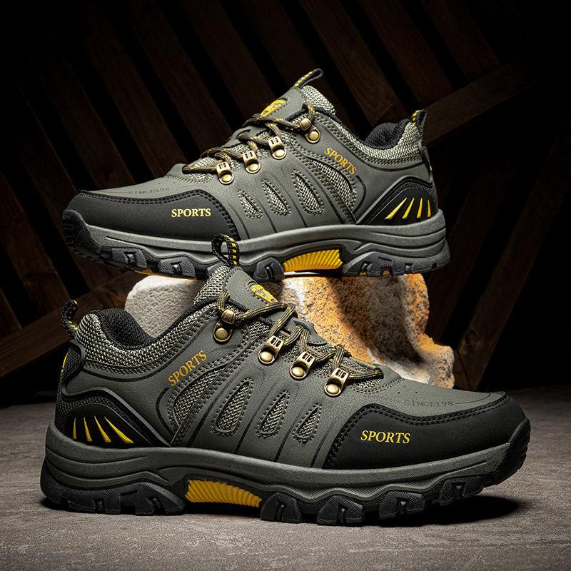 Men's Non-Slip Hiking Shoes: Wear-Resistant, Travel-Ready, Autumn/Winter, Height-Boosting, Ideal for Middle-Aged Travelers.