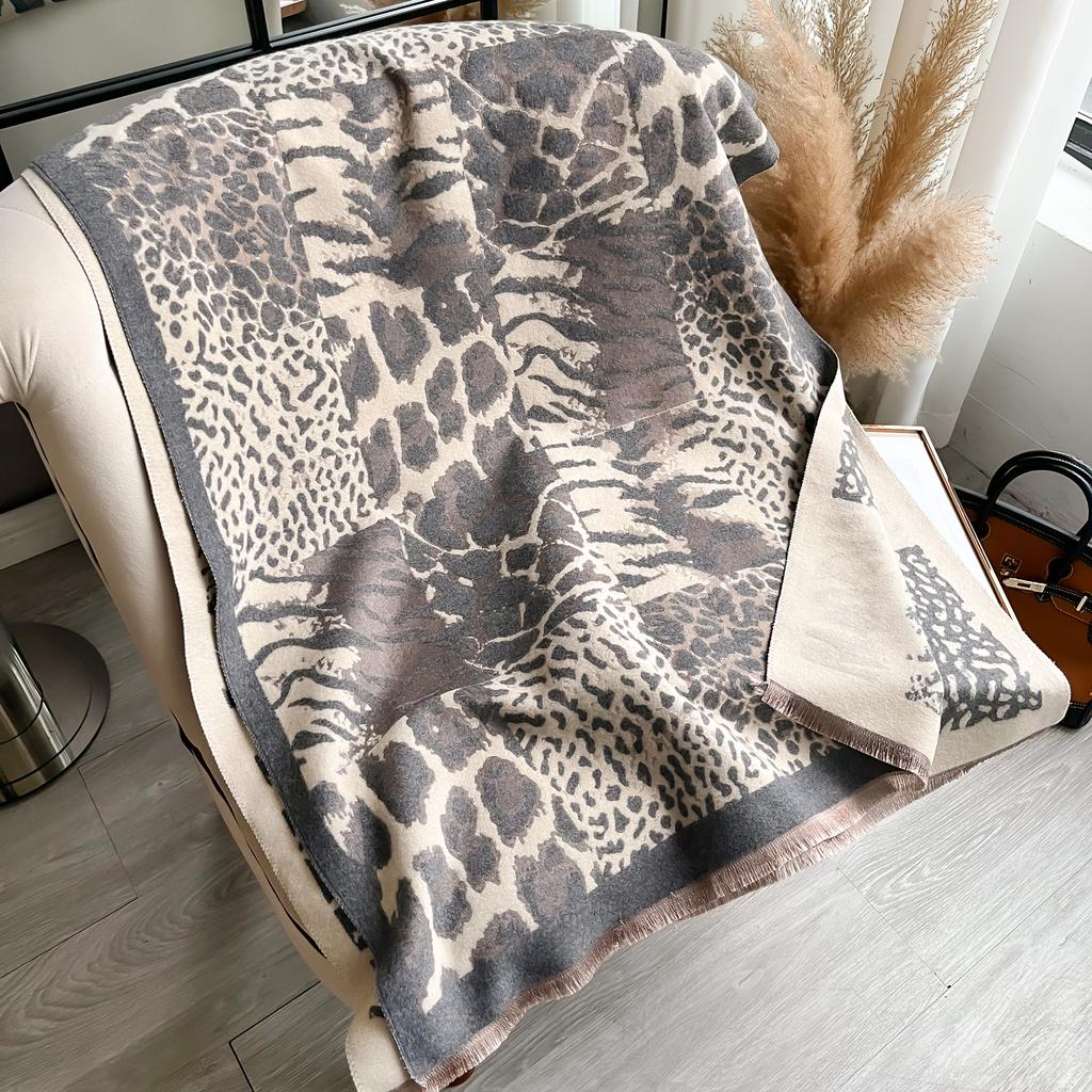 Luxury  Two-Sided Leopard Scarf Pashmina Cashmere Soft Warm Fringe Pashmina Shawl Winter Coldproof Windproof Blanket