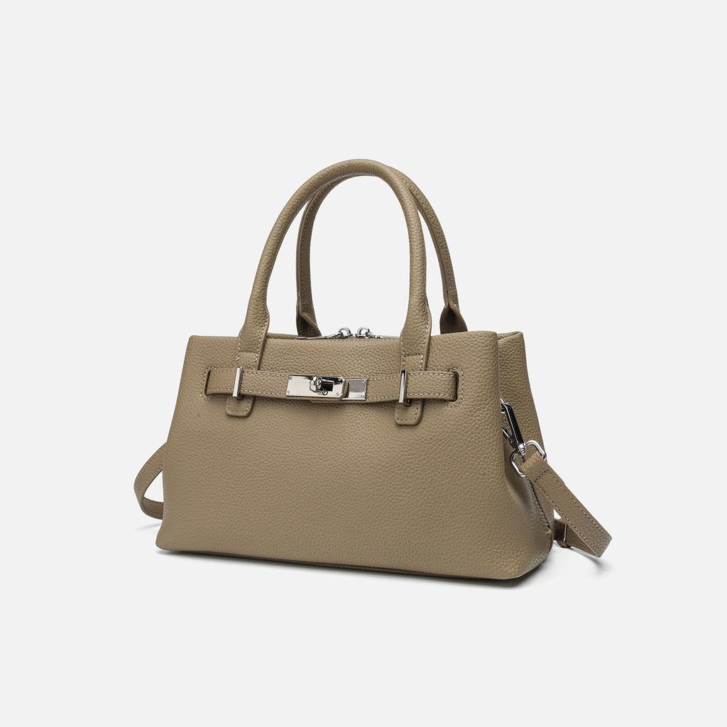 Light luxury niche high-end sense large-capacity bag, women's exquisite and simple portable commuter messenger tote bag