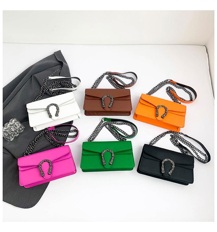 Modna kwadratowa torebka crossbody na łańcuszku damska 2025