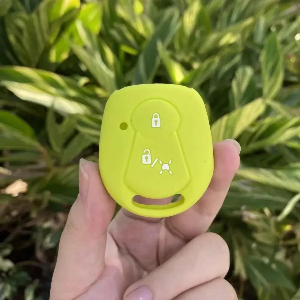 2 Buttons Silicone Car Key Cover Case Protective Skin Shell Rubber Set for Ssangyong Actyon Kyron Rexton Keychain Accessories