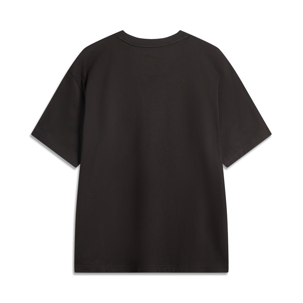 Li-Ning Basketball Series Printed Letter Round Neck Comfortable Breathable Versatile Loose Short Sleeve T-Shirt Men Tops Black Chocolate AHSV061-4