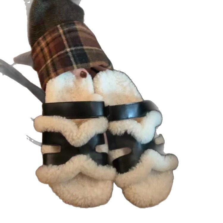 Autumn and winter rolled lamb slippers 2025 autumn new versatile fur integrated warm leisure word with fluff slippers