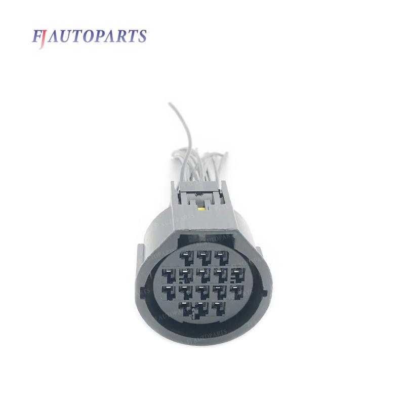 

HeadLight Wiring Harness Cable Connector Plug Pigtail For Land Rover Discovery 3 4 Jaguar Range Rover Freelander 1pcs