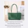 Handgefertigte Plastik-Hohlgeflecht-Tasche Landhausstil Große Kapazität Strand-Tragetasche Eimer-Tasche Damen-Handtasche Sommer-Strandtasche