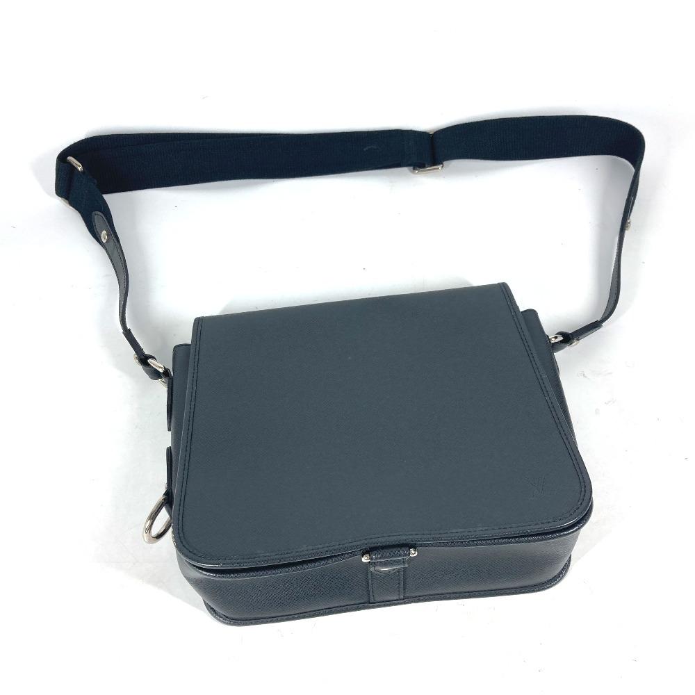 Louis Vuitton M32482 Taiga Andrei Bags Flap Crossbody Messenger Bag Shoulder Bag