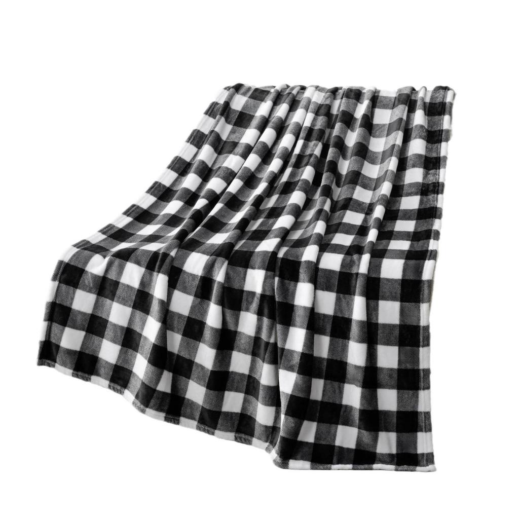 Red Snowflake Christmas Flannel Blanket - Soft and Cozy for Bed, Car, or Sofa, Perfect Holiday Gift.