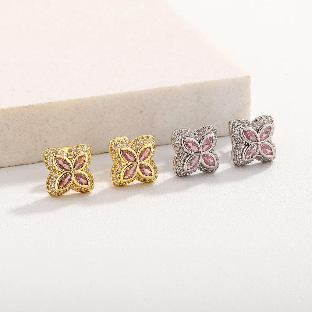 Four-leaf Clover Full Diamond Pave Stud Earrings Simple Ear Jewelry High-end Personality Fashion Ear Accessories