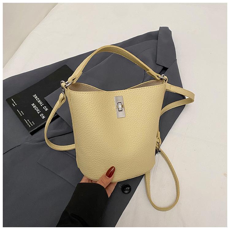 Small Bag Women's Summer New Versatile Niche Design Messenger Bag Bucket Shoulder Bag