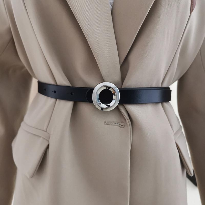 Ladies Slim Leather Waist Belt With Alloy Clasp For Modern Casual And Work Looks