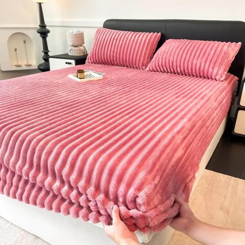 

2025 Бархатная простыня из кроличьего меха, Покрывало на кровать, Одно изделие, Зимняя толстая защитная накладка на матрас из молочного кораллового бархата, Пылезащитная 90cmx200cm 1pcs красный