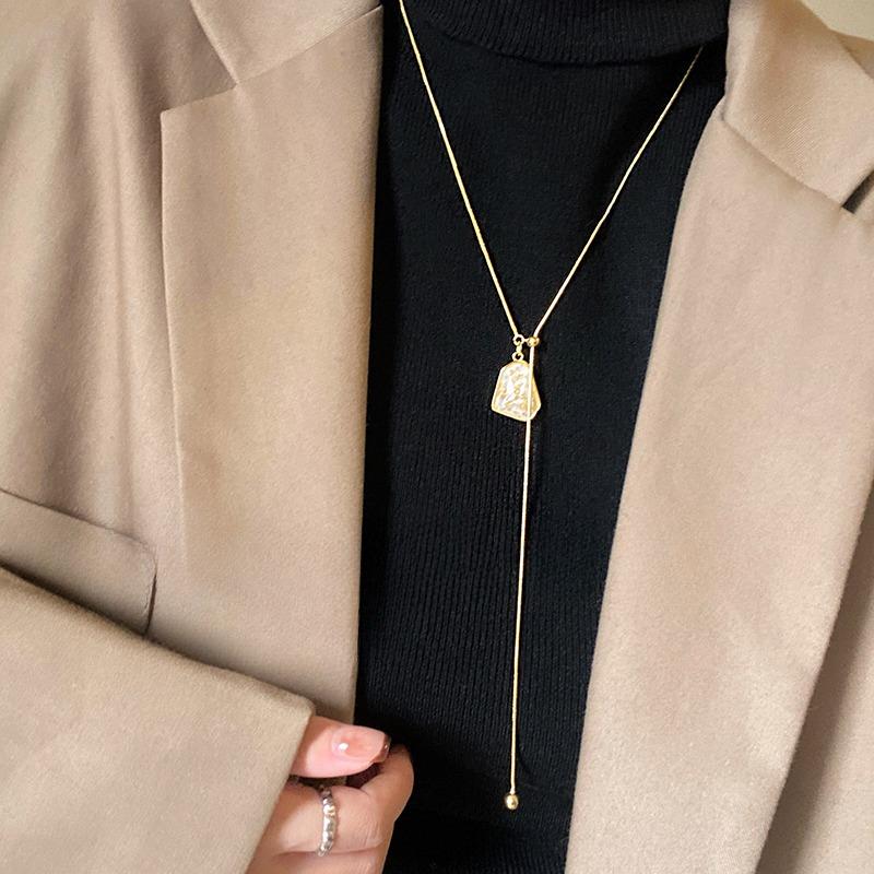 Gold Plated Irregular Round Pendant Necklaces for Women Luxury High-end Adjustable Necklace Fashion Charm Jewelry Daily Wear