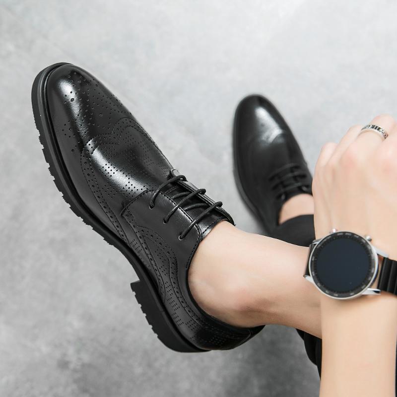 Mode Frühling Dickbesohlte Oxford Schuhe Herren Schnürschuhe Business Lederschuhe Herren Luxus Freizeitschuhe Hochwertige Spitzmokassins