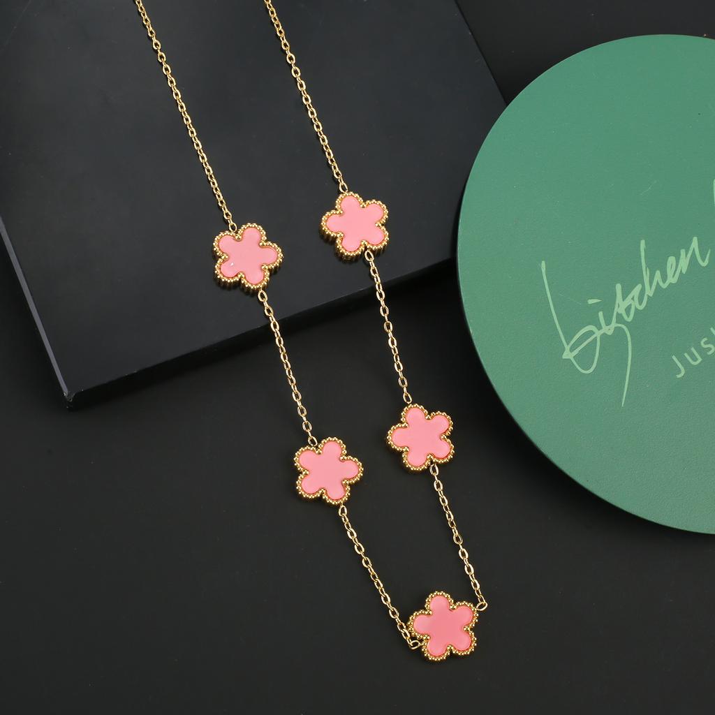 INS Nerezová ocel Pětilistá květina Čtyřlístek Náramek Šperky Sada Náhrdelník Náušnice Pro ženu Denní nošení Šperky