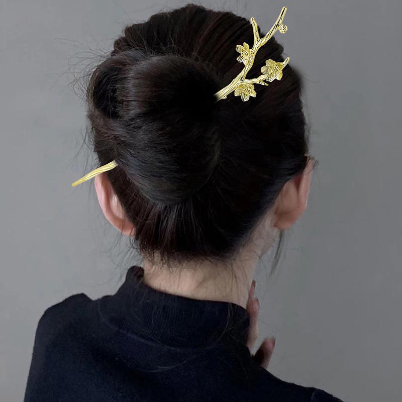 

Elegant Peach Blossom Hairpin for Daily Updos and Hanfu Accessories