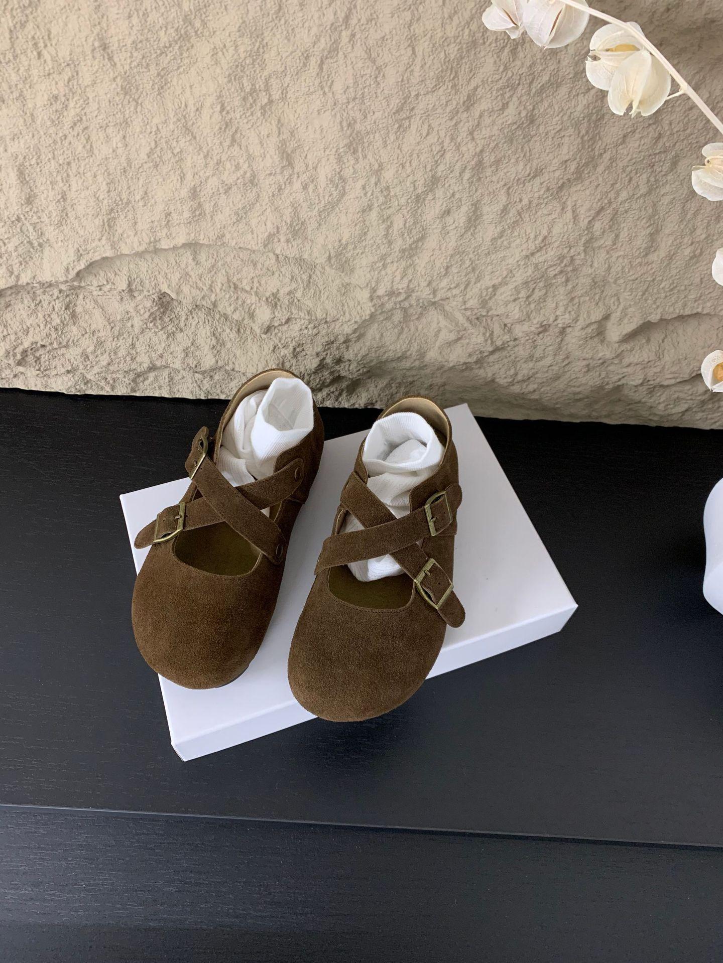 

Flat-bottomed French retro Mary Jane single shoes women s shoes 2025 autumn new shoes 39 темно-коричневого