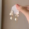 Elegant Pearl Butterfly Stud Earrings for Women - High-End Rhinestone Dangle Design