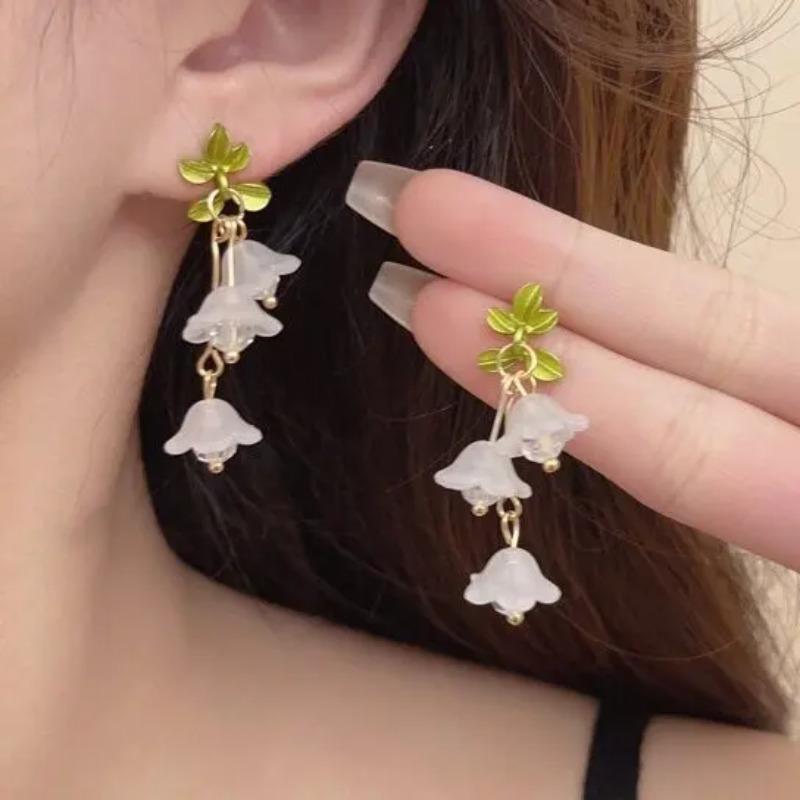 French Romantic Green Flower Asymmetric Tassel Drop Earrings New Design Jewelry for Women's or Girl’s Sweet Ear Accessories