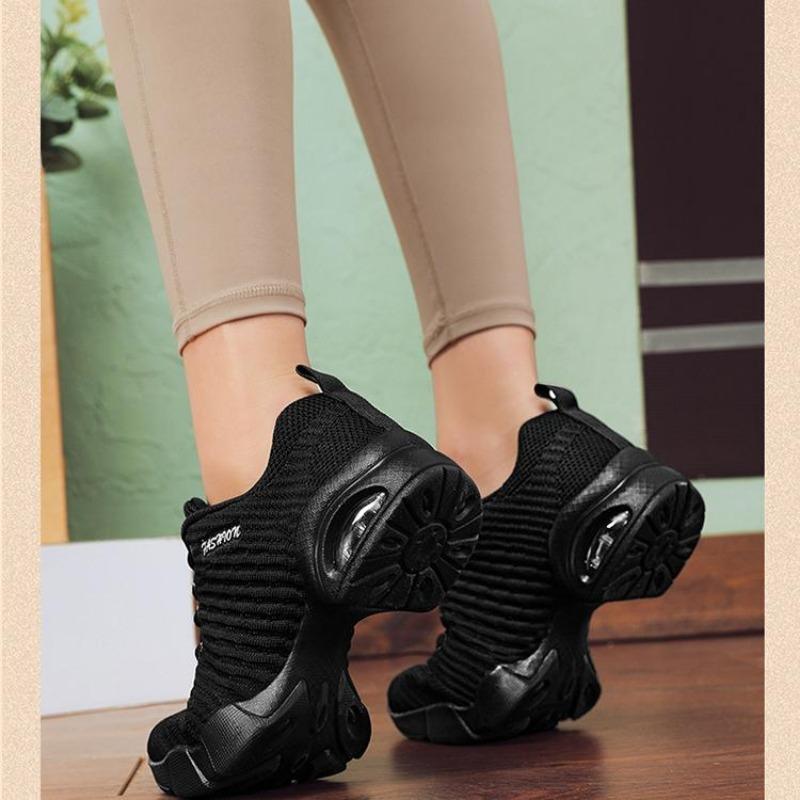 Women's Dance Shoes White Sports Dance Shoes Soft Soled Mesh Jazz Shoes