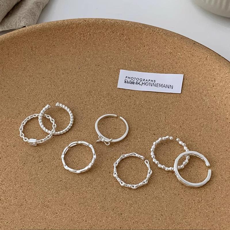Fashionable Heart Shaped Adjustable Ring For Women Stylish Silver Jewelry Piece