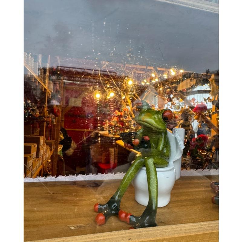 1 Stück Weihnachten Halloween Täglich Fantasy Frosch Toiletten Stifthalter Zahnstocher Wattestäbchen Harz Schreibtisch-Organizer mit Smartphone- und Wattestäbchenhalter