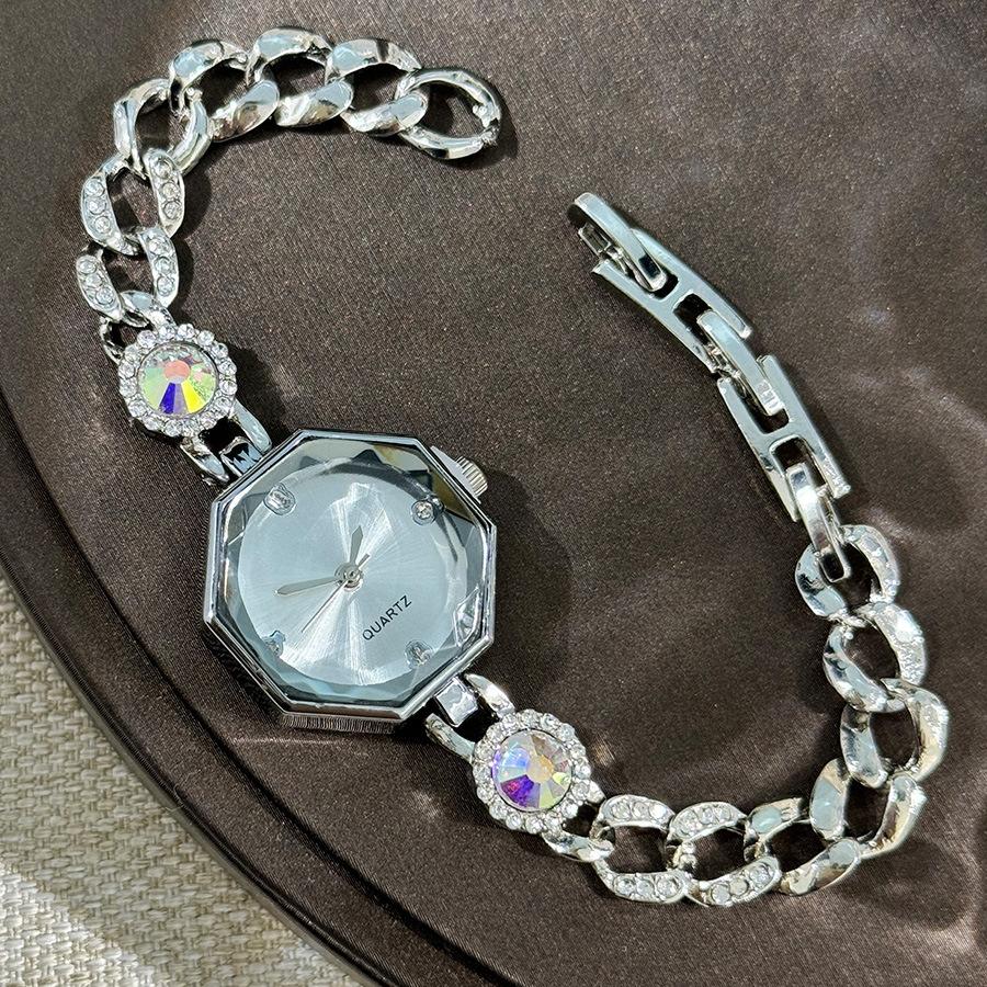 New Retro Women Watches Light Luxury Brand Octagonal Diamond Studded Dial Rainbow Bracelet Quartz Wristwatch Female Clock