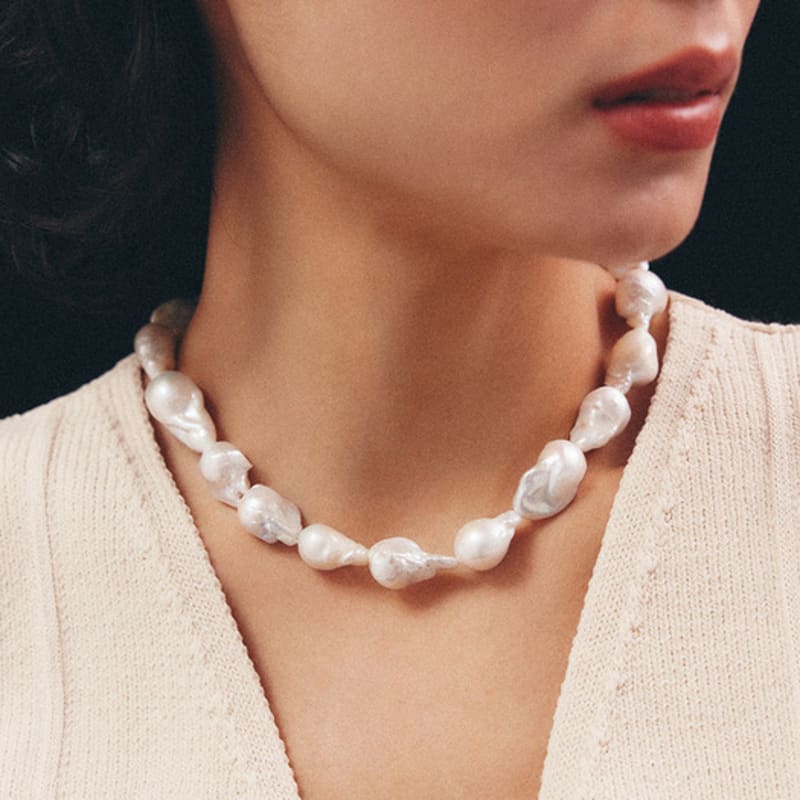 Lowool Queen Pearl Necklace