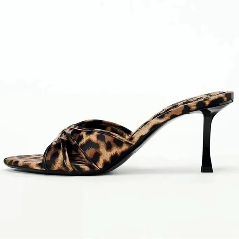 Модные высококачественные брендовые дизайнерские тапочки для женщин — фото 5