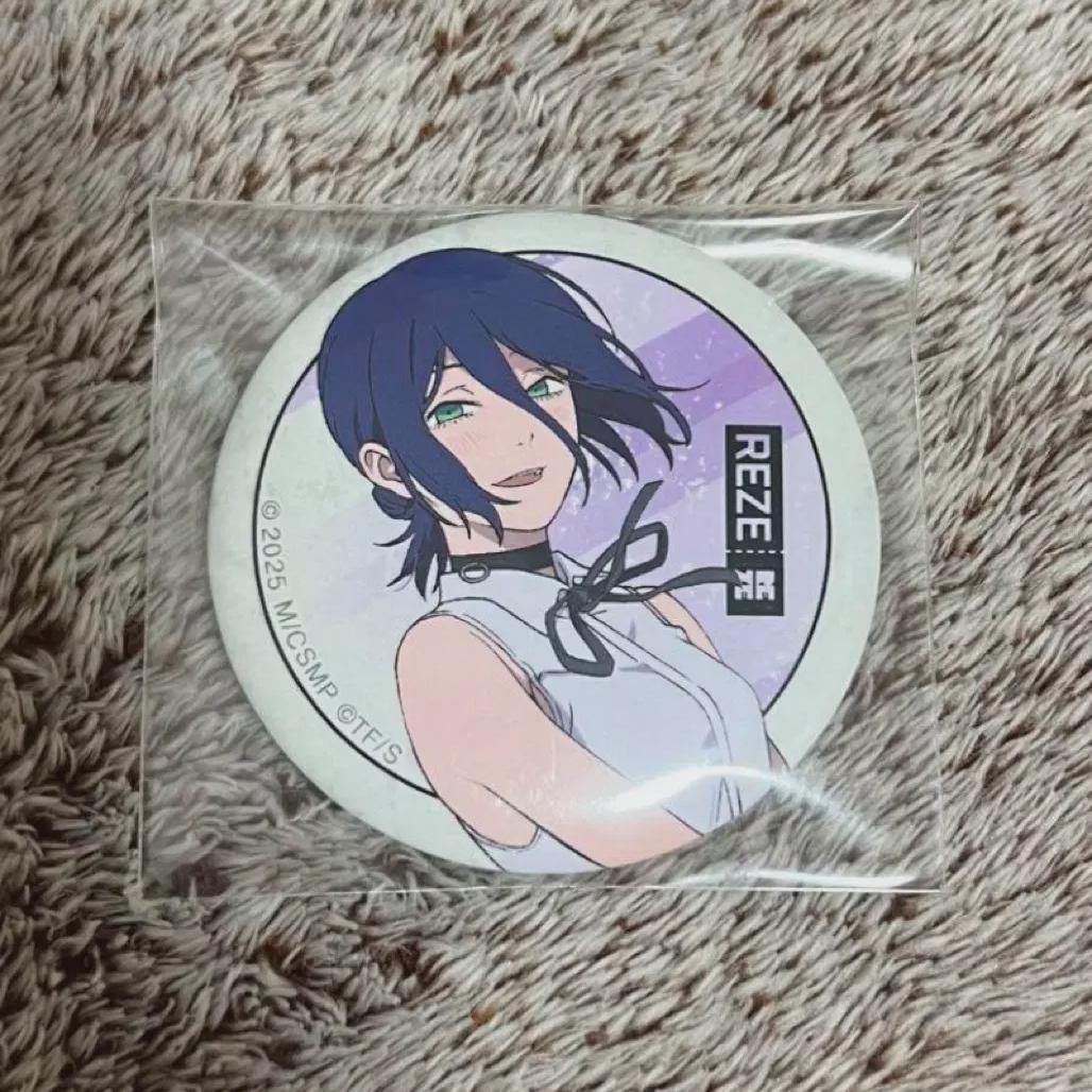 

Chainsaw Man Reze Japan Popup Store Badge Merchandise