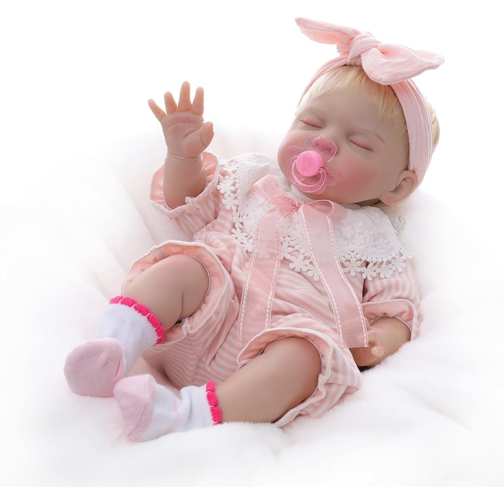 Cloveray 22-Inch Reborn Baby Doll Cute Handmade Realistic Newborn Doll with Changeable Clothes for Collectors and Gifts