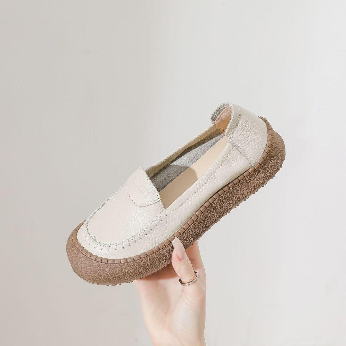 

Новые весенне-летние повседневные туфли для мам с мягкой подошвой и мягким носком-булочкой, женские одинарные туфли, нескользящие, с широким носком, не вызывающие усталости, кожаные туфли для среднего возраста 40