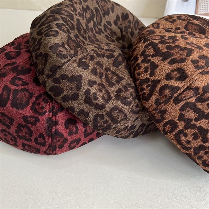 Retro deerskin velvet leopard print beret female street versatile painter hat bud big head circumference pumpkin hat trendy